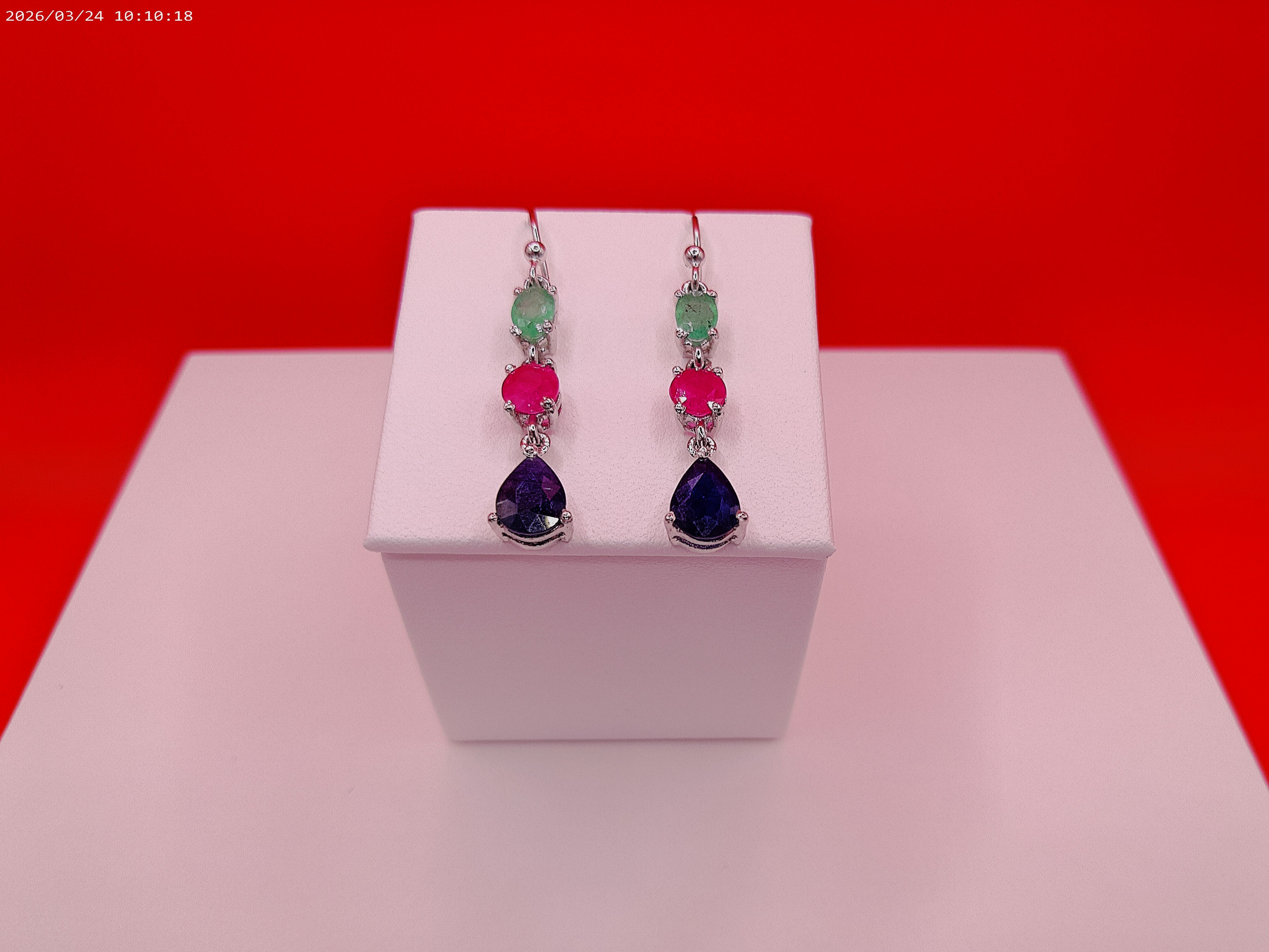 ピアス　サファイア