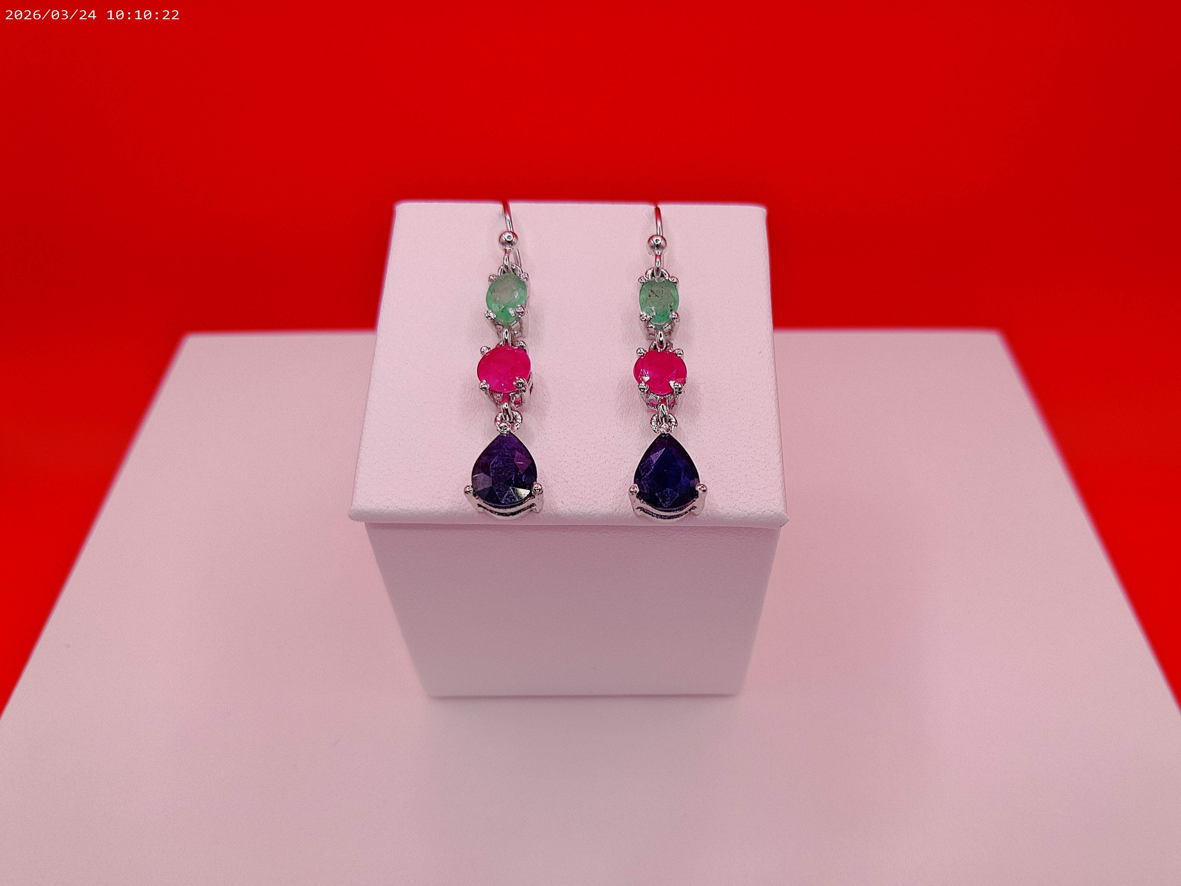 ピアス　サファイア