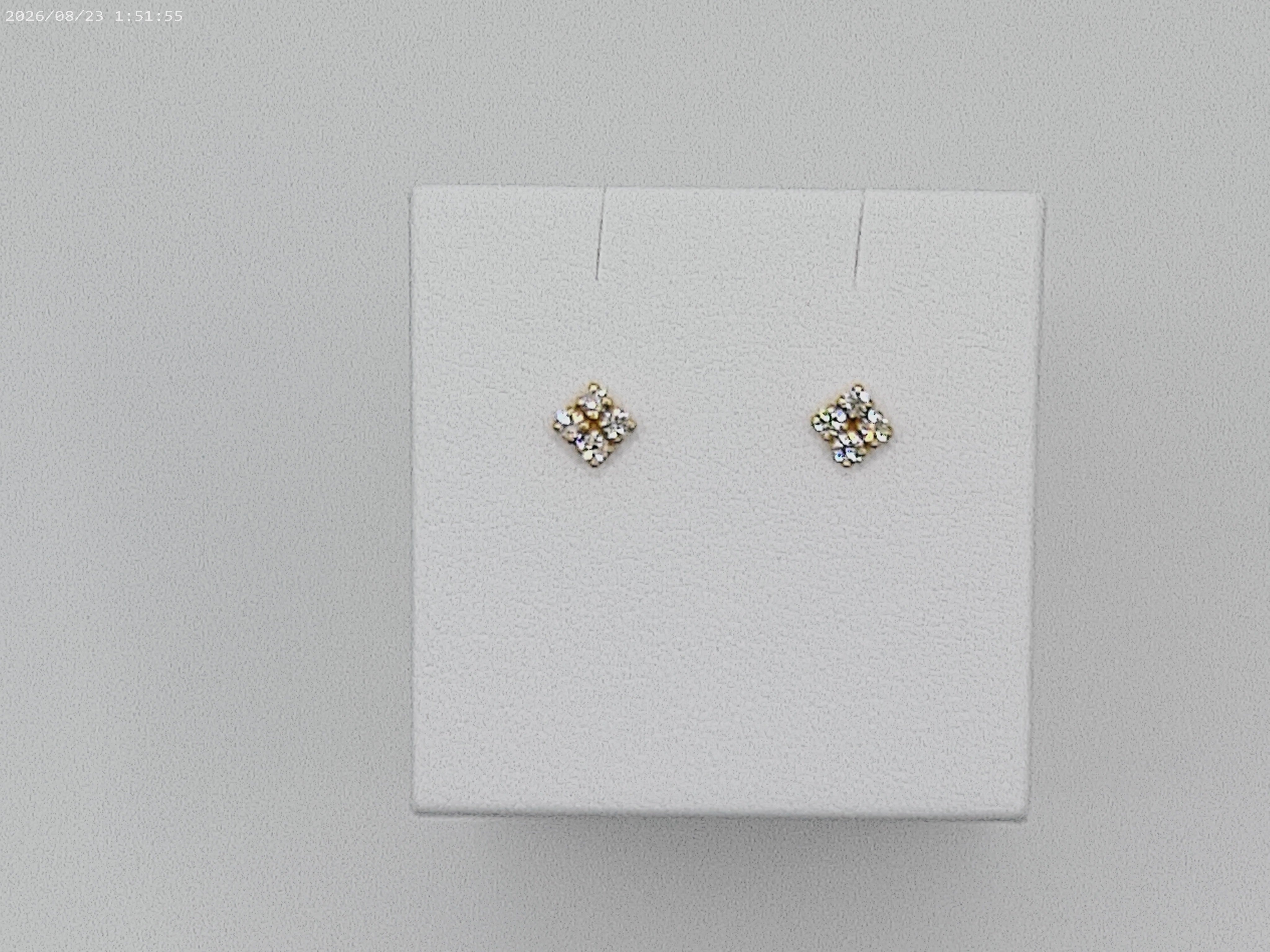 K18 天然ダイヤモンド ピアス 0.10ct｜18金